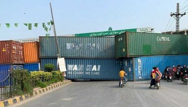 فیض آباد سے کنٹینرز ہٹانے کا فیصلہ