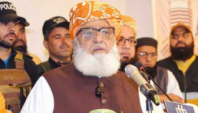 افغان قیادت سے رابطے ہوئے ہیں، معاملات افہام و تفہیم سے حل کرنا چاہتے ہیں: مولانا فضل الرحمٰن