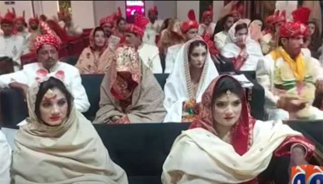 بہاولپور: دھی رانی پروگرام کے تحت 174 جوڑوں کی اجتماعی شادی، ہر جوڑے کو 2 لاکھ روپے دیے گئے