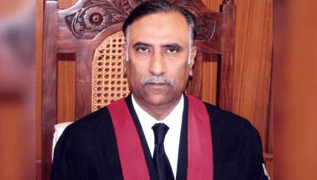 جعلی بینک اکاؤنٹس کیس: 12 ارب کے منجمد شیئرز ڈی فریز کرنے کا فیصلہ معطل کرنے کی استدعا مسترد