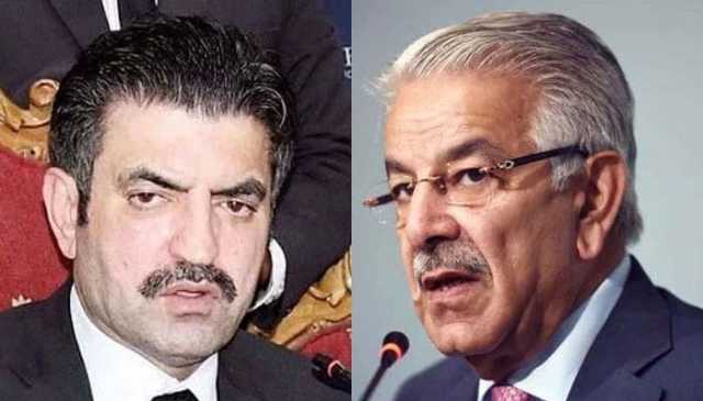 خواجہ آصف اور شیر افضل مروت کی پارلیمنٹ کی راہداری میں ملاقات