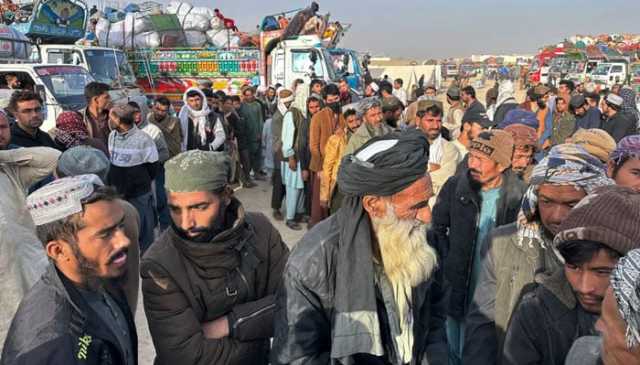 افغانوں کی وطن واپسی کیلئے طورخم سرحدی گزرگاہ کھول دی گئی