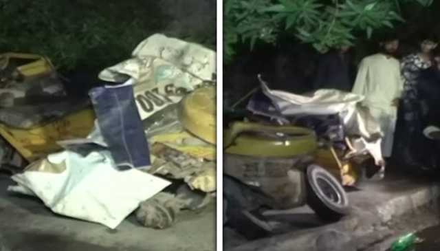 لاہور میں بوتلوں سے بھرا ٹرک رکشے پر اُلٹ گیا، 4 افراد جاں بحق