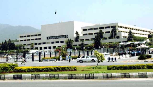 سینیٹ: 27ویں آئینی ترمیمی بل 7 نومبر کو پیش کیا جائے گا