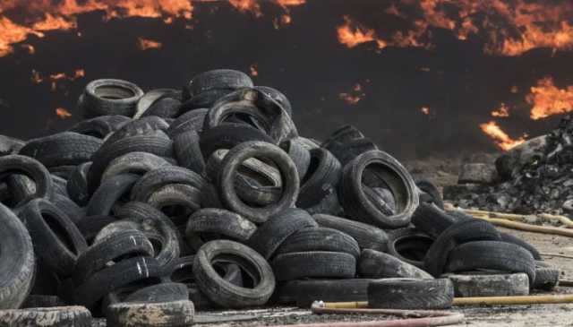 سندھ حکومت کا ٹائر جلانے، پائرولائسز پلانٹس پر مکمل پابندی کا نوٹیفکیشن