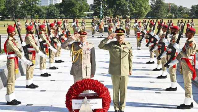 برطانوی چیف آف جنرل اسٹاف کا جی ایچ کیو کا دورہ