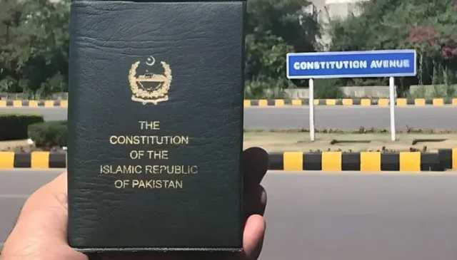 آرمی چیف کو چیف آف ڈیفنس فورسز کا عہدہ دینے کی تجویز، 27ویں آئینی ترمیم کا مسودہ سامنے آگیا