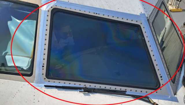 لاہور سے جدہ جانیوالے طیارے کی ٹوٹی ونڈ شیلڈ دوسرے طیارے سے نکال کر بدل دی گئی، ہائی اسپیڈ ٹیپ کا بھی استعمال