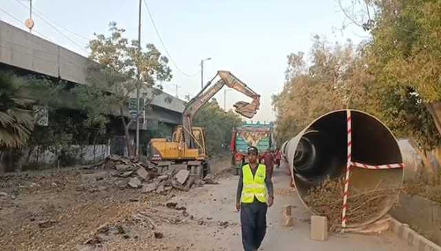 کراچی: نیپا چورنگی سے وفاقی اردو یونیورسٹی تک روڈ 10 نومبر سے 30 دسمبر تک بند رہے گا