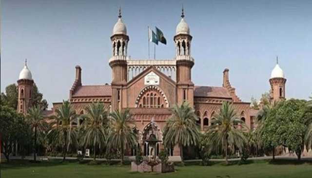 لاہور ہائیکورٹ کا پنجاب میں ہیوی ٹریفک کا آج سے ہی معائنہ کرنے کا حکم