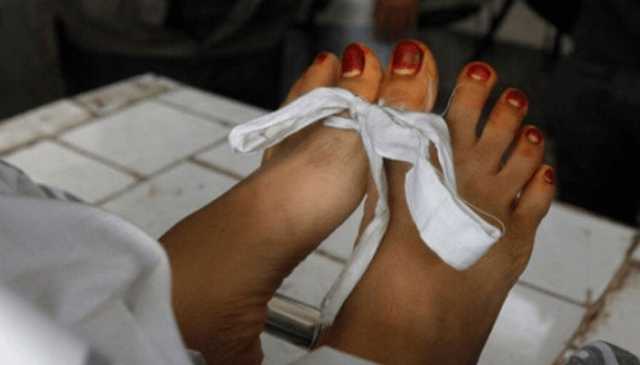 کراچی: بدر کمرشل فیز 5 میں خاتون کی موت کیسے ہوئی؟ گُتھی نہ سلجھی