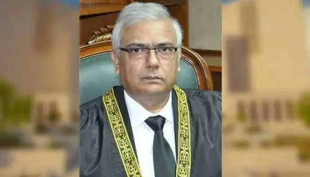 چیف جسٹس وفاقی آئینی عدالت نے عدالت کے قیام کے بعد پہلا پیغام جاری کر دیا