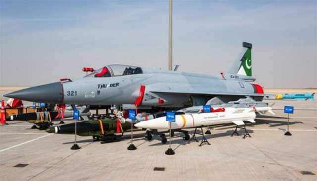 دبئی ایئر شو کے آخری روز بھی جے ایف-17 تھنڈر توجہ کا مرکز