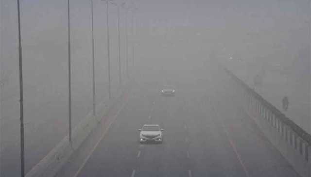 دھند اور حد نگاہ میں کمی، موٹر وے ایم ون پشاور ٹول پلازہ سے رشکئی تک بند