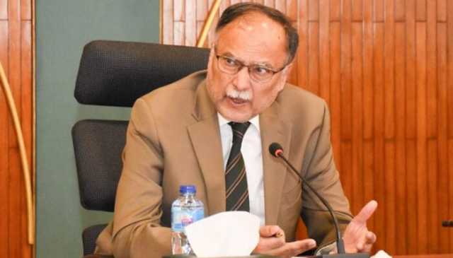 عوام نفرت، انتشار کی سیاست سے تھک چکے: احسن اقبال