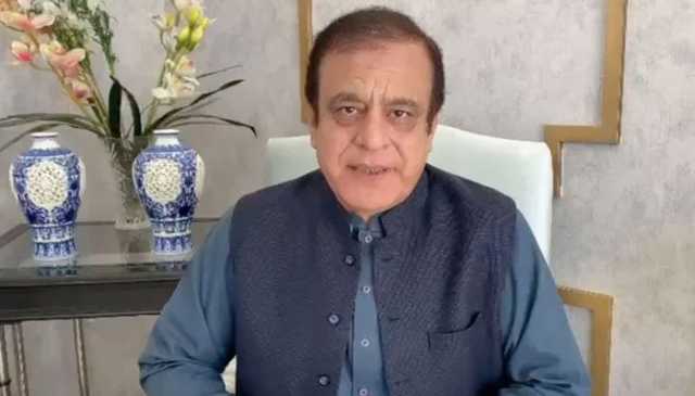 پی ٹی آئی کے رہنما شبلی فراز 2 مقدمات میں اشتہاری قرار