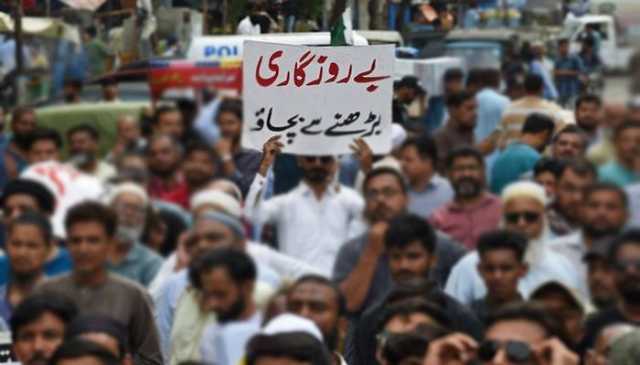 پاکستان میں تقریباً 80 لاکھ افراد بیروزگار ہیں، قومی لیبر فورس سروے