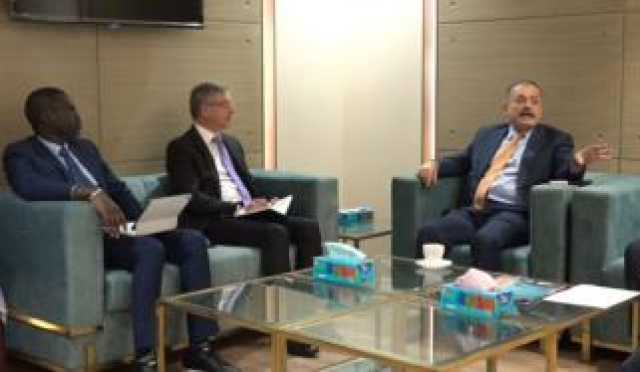 ن لیگ کے جانے کے بعد بہت تباہی ہوئی، ملک کا ستیاناس کردیا، نواز شریف