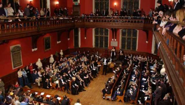 آکسفورڈ یونین کے مباحثے سے بھارتی وفد عین وقت پر فرار، پاکستان کی بلا مقابلہ فتح