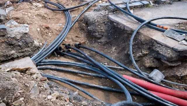 کے الیکٹرک کی بڑی کارروائی، زیرِ زمین غیرقانونی نیٹ ورک پکڑ لیا