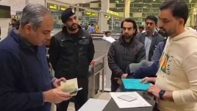 وزیرداخلہ محسن نقوی کا اچانک اسلام ایئرپورٹ کا دورہ، ویزا ایجنٹ کیخلاف کارروائی کا حکم