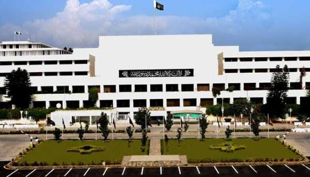 سیکریٹری جنرل قومی اسمبلی طاہر حسین مستعفی