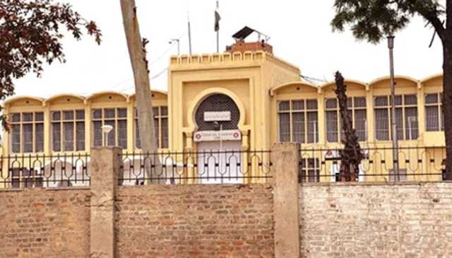 بانی پی ٹی آئی سے آج ملاقات کا دن، اڈیالہ جیل کے اطراف سیکیورٹی ہائی الرٹ