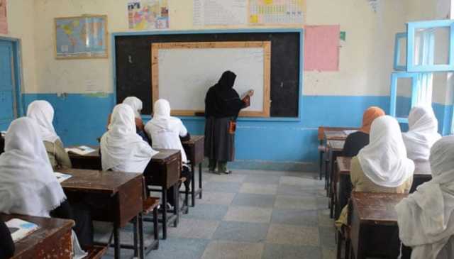 خیبر پختونخوا میں اساتذہ کے لیے اِی ٹرانسفر پالیسی 2025 کی منظوری