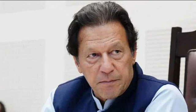 اسٹیبلشمنٹ سے خود بات کرنا چاہتا ہوں اگر وہ تیار ہے( عمران خان)