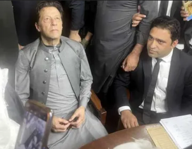 عمران خان کا ٹیسٹوں سے انکار ٹرائل سے بچنے کی کوشش (عدالت کا تحریری فیصلہ)