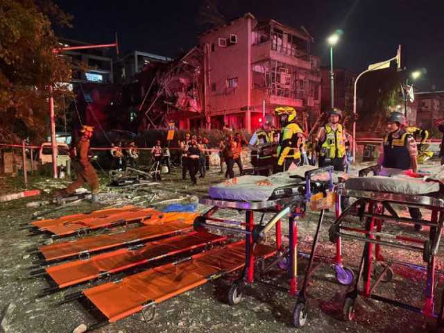 ایران کے اسرائیل پر جوابی حملے، تل ابیب دھماکوں سے گونج اُٹھا