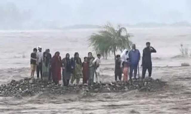 سانحہ دریائے سوات کی تحقیقاتی رپورٹ، ملبہ سیاحوں پر ڈال دیا