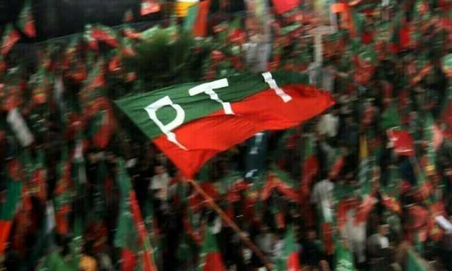 (سندھ بھر میں جشنِ آزادی )عمران خان کی رہائی کیلئے تحریک انصاف کی ریلیاں