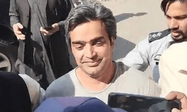 صحافی وحید مراد کی پیکا قانون کے مقدمے میں گرفتاری ظاہر، 2 روزہ جسمانی ریمانڈ