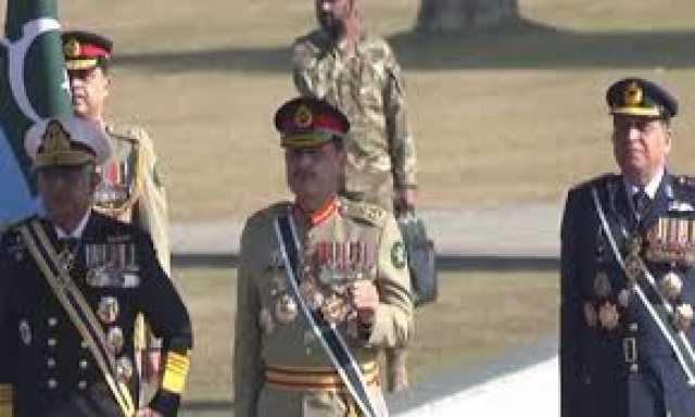 پاک بحریہ دشمن کیلئے سمندر میں سیسہ پلائی دیوار ،فیلڈ مارشل