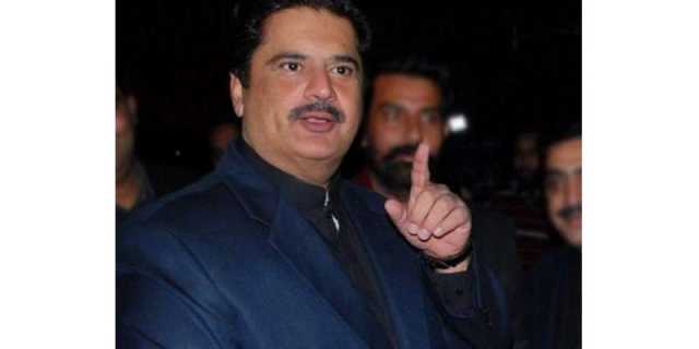 لیاری حادثہ کے ذمہ دا ر مستعفی ہوں،غیر قانونی بلڈر کو گرفتار کرائیں گے. نبیل گبول