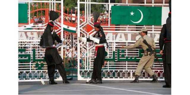 بھارت نے پاکستانی شہریوں کو واہگہ کے راستے جانے کی اجازت دے دی