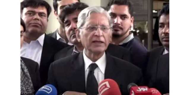 مجھے یحییٰ آفریدی پر ترس آتا ہے وہ سیکنڈ کلاس سول جج بنے ہوئے ہیں . اعتزازاحسن