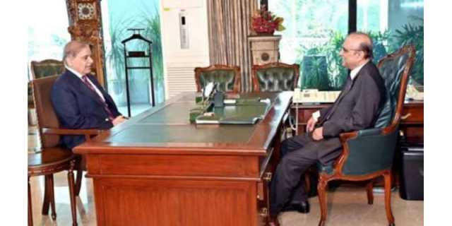 صدر مملکت اور وزیراعظم کا معرکہ حق کے شہدا کو خراج عقیدت پیش