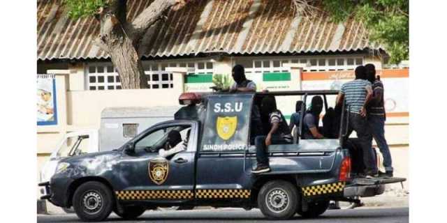 کراچی،سائٹ میں پولیس سے مقابلے میں 2 ڈاکو مارے گئے