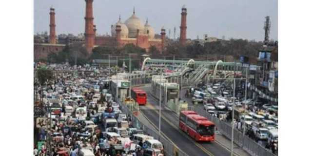 لاہوراورکراچی کی فضائی حدود بحال، تمام شہروں میں معمولات زندگی بلا خوف رواں دواں