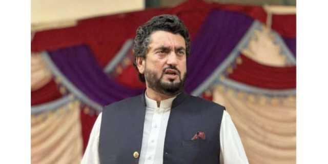 شیر افضل مروت مشکل وقت میں مضبوط کھڑے رہے، انہیں ہٹانے کا علم چئیرمین بیرسٹر گوہر خان کو بھی نہیں،شہریار آفریدی