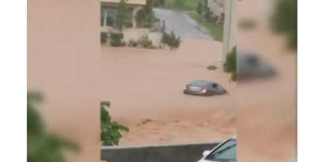 ڈی ایچ اے کے سیلابی پانی میں کار سمیت بہہ جانیوالے ریٹائرڈ کرنل کی لاش مل گئی