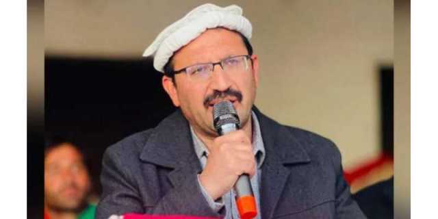 تحریک انصاف کے راہنما جنید اکبر نے چیئرمین پبلک اکاﺅنٹس کمیٹی کے عہدے سے استعفیٰ دے دیا