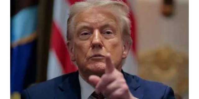ٹرمپ کا دائیں بازور کی امریکی تنظیم ”اینٹیفا“کو دہشت گرد تنظیم قرار دینے کاعندیہ