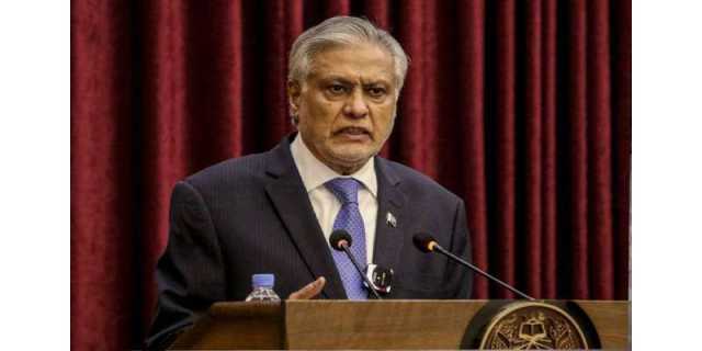 وزیر خارجہ سینیٹر اسحاق ڈارسے ایرانی وزیر خارجہ سید عباس عراقچی کی ملاقات، تجارت، توانائی اور رابطوں میں تعاون بڑھانے پر اتفاق
