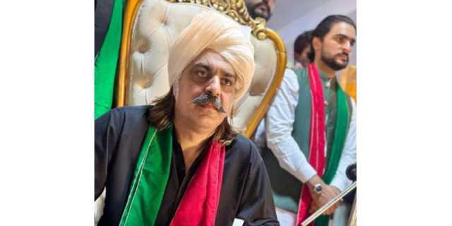 ریاست نے عمران خان کو جیل میں ڈالا ہوا ہے، ریاست چلانے والو! وقت ایک جیسا نہیں رہتا، وزیر اعلیٰ خیبر پختونخواہ