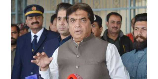 وفاقی وزیرِ ریلوے محمد حنیف عباسی کی زیرِ صدارت وزارتِ ریلوے میں پشاور ریلوے ڈویژن کے امور پر ایک اہم اجلاس