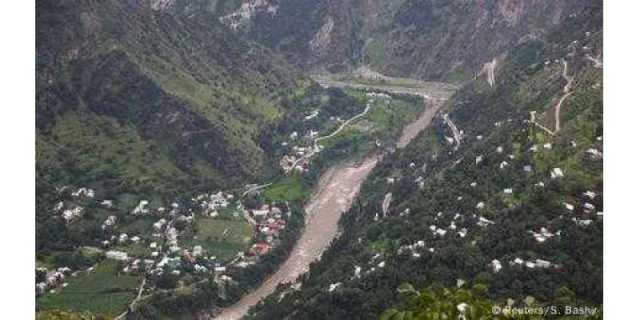 پاکستانی زیر انتظام کشمیر میں شہریوں کو خوراک ذخیرہ کرنے کی ہدایت
