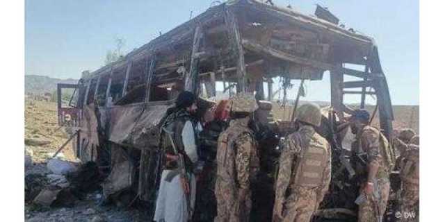 پاکستان: خضدار میں اسکول بس پر خود کش بم حملہ، چار بچے ہلاک